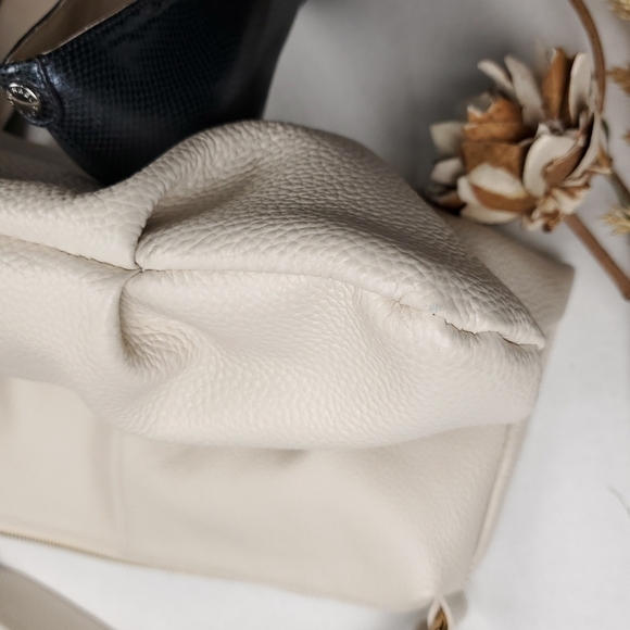 🔴 LAGGO Cream Pebbled Joyce Hobo Shoulder Bag - Picture 16 of 16